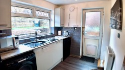 Fflorens Road, Newbridge, NP11