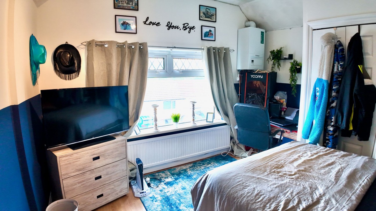 Fflorens Road, Newbridge, NP11