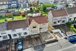 Fflorens Road, Newbridge, NP11