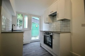 Risca Road, Cross Keys, NP11
