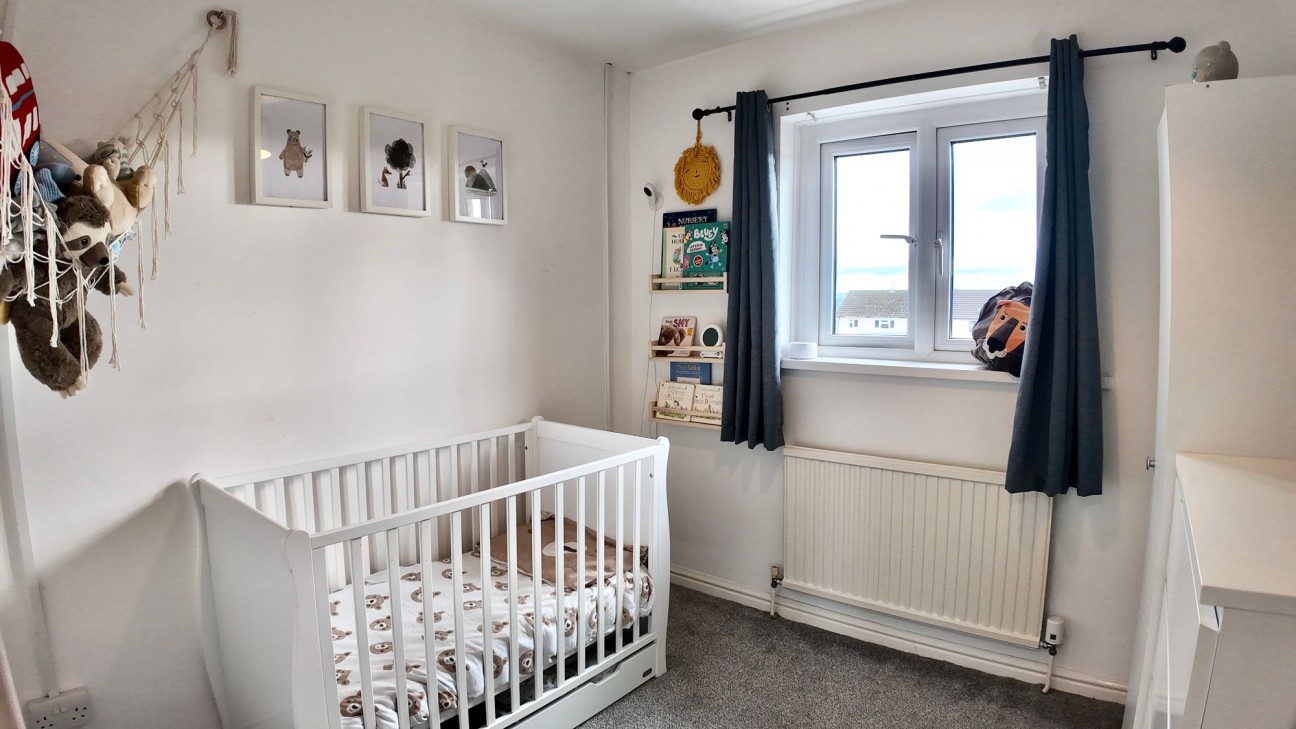 Claerwen, Gelligaer, CF82