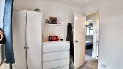 Claerwen, Gelligaer, CF82