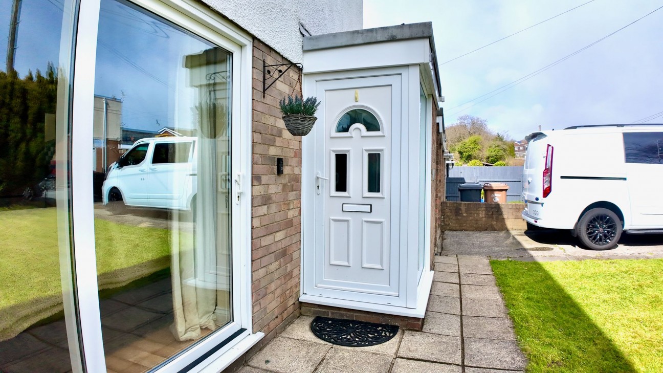 Crown Lane, Pontllanfraith, NP12