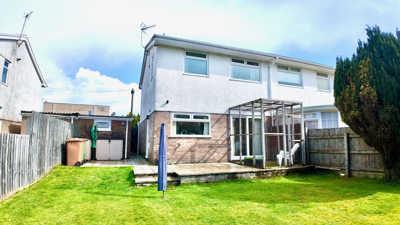 Crown Lane, Pontllanfraith, NP12