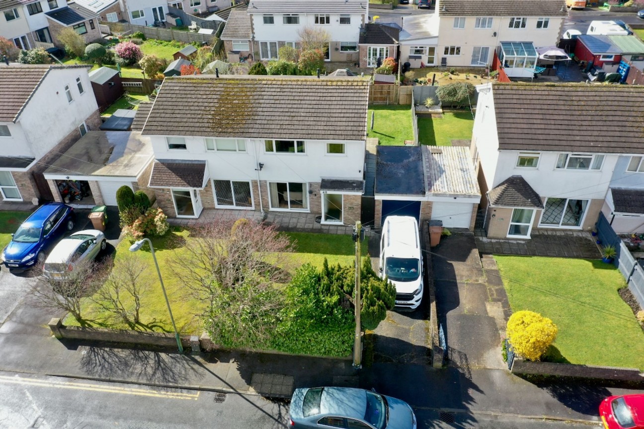 Crown Lane, Pontllanfraith, NP12