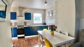 Treowen Road, Newbridge, NP11
