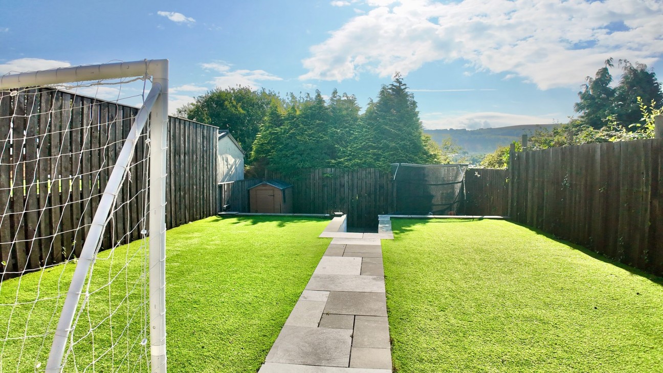 Treowen Road, Newbridge, NP11