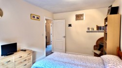 Bailey Street, Deri, CF81