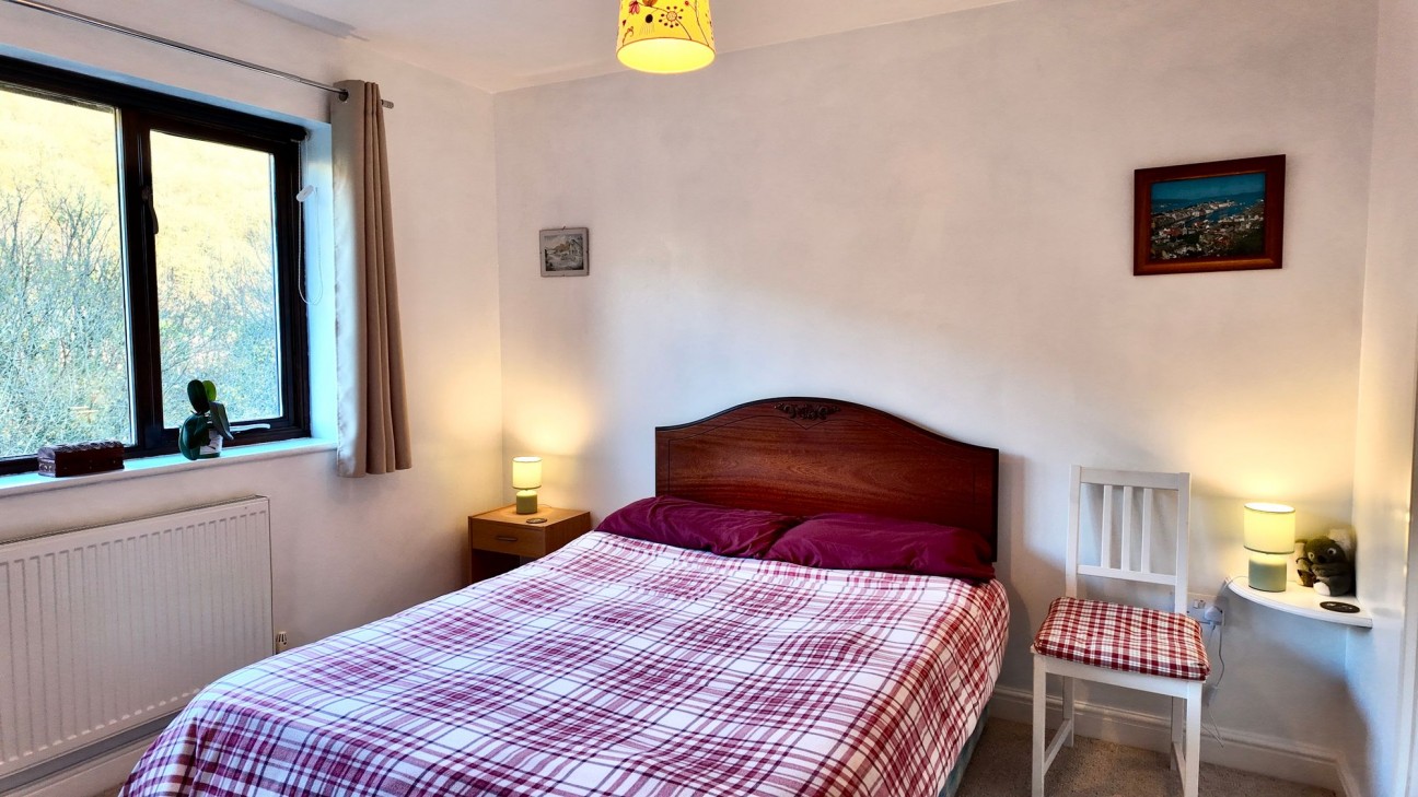 Bailey Street, Deri, CF81