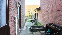 Bailey Street, Deri, CF81