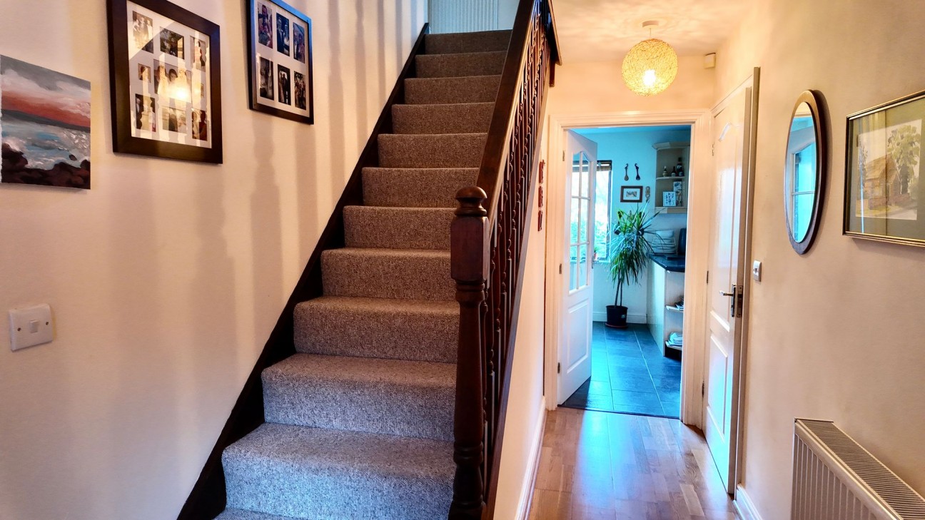 Bailey Street, Deri, CF81