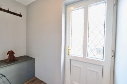 Edwards Row, Deri, CF81