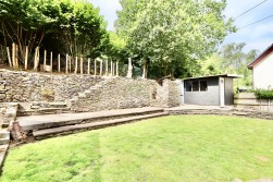 Edwards Row, Deri, CF81