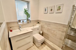 Woodland Drive, Crumlin, NP11