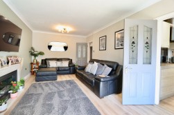 Woodland Drive, Crumlin, NP11