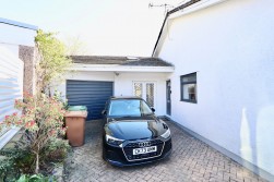 Woodland Drive, Crumlin, NP11