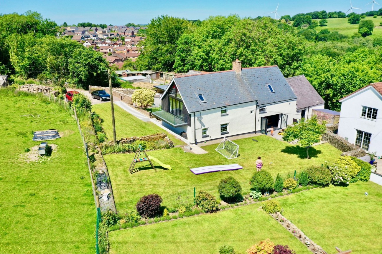 Crumlin, Newport, NP11