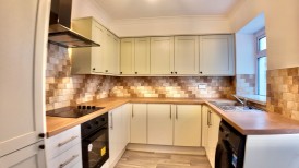 Llantrisant Road, Graig, CF37