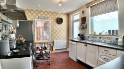 Penmaen Road, Pontllanfraith, NP12