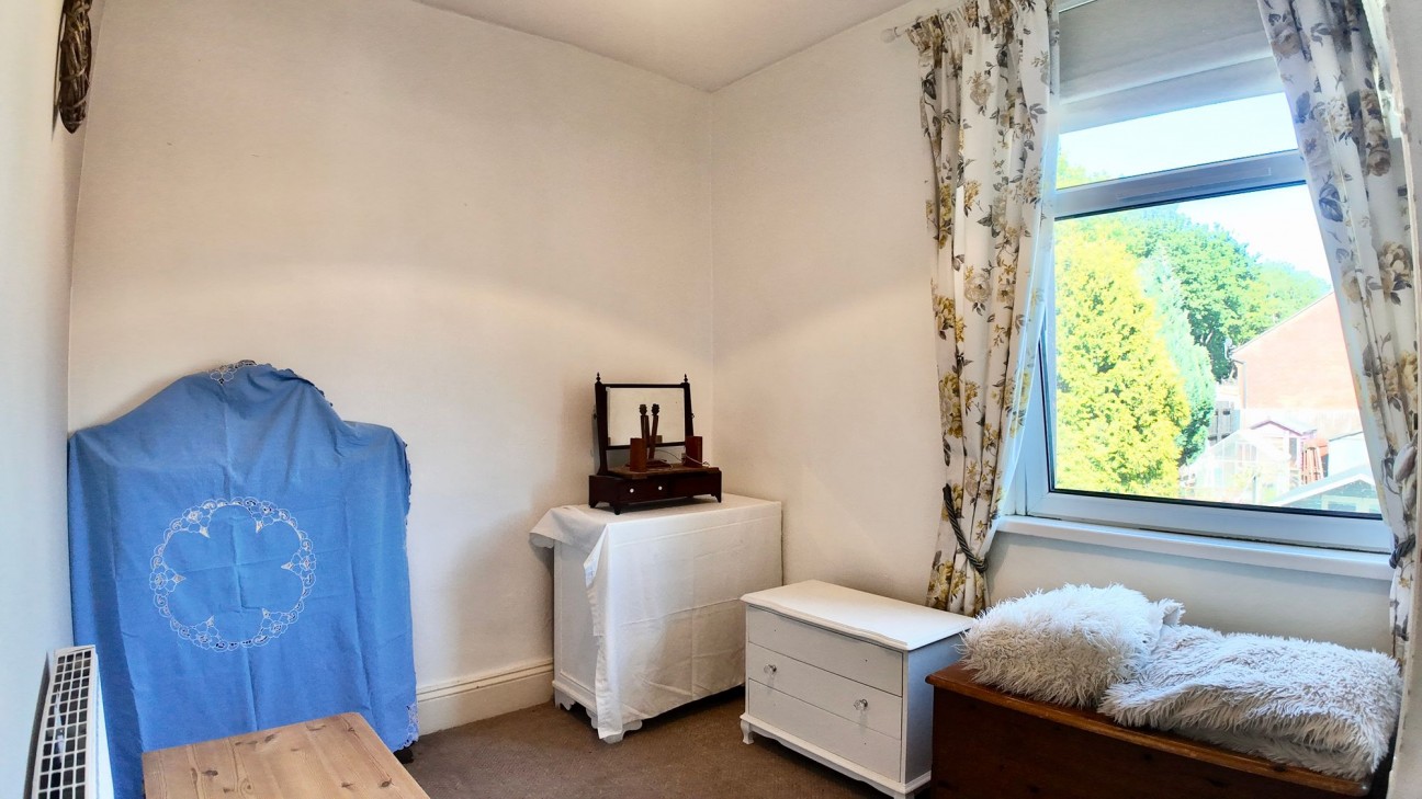 Penmaen Road, Pontllanfraith, NP12
