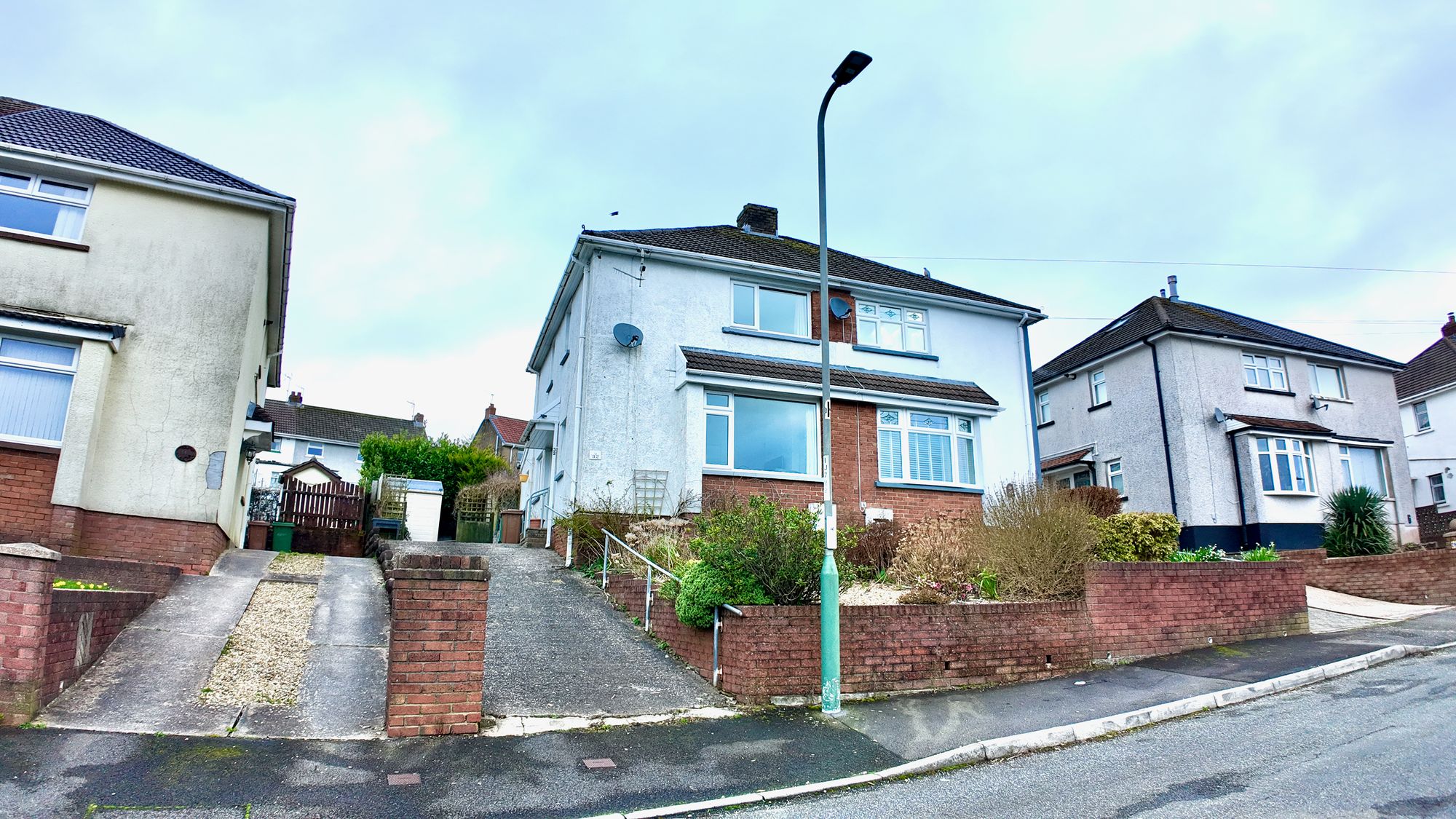 Highfield Crescent, Pontllanfraith, NP12