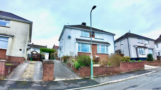 Highfield Crescent, Pontllanfraith, NP12