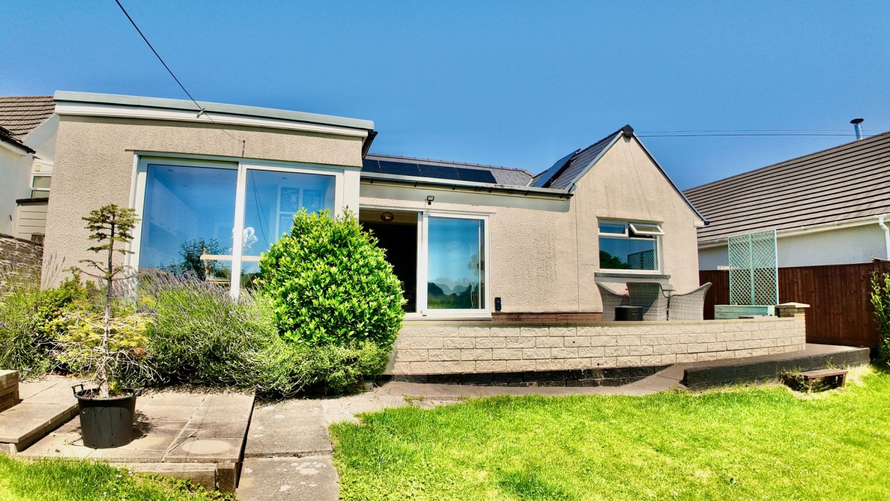 Highfield Road, Pontllanfraith, NP12