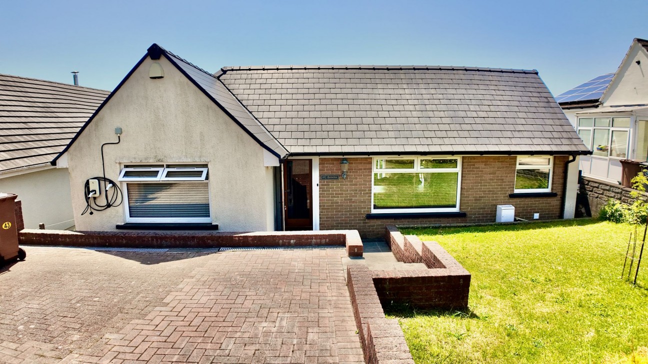 Highfield Road, Pontllanfraith, NP12