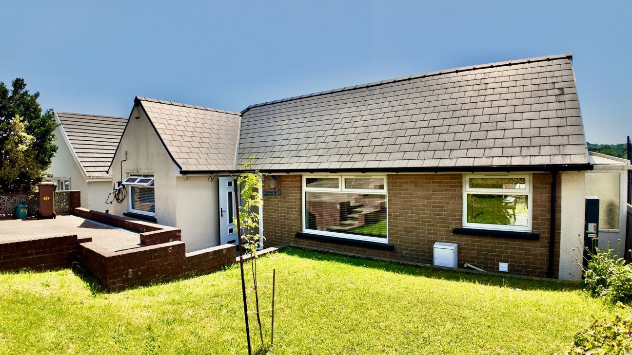 Highfield Road, Pontllanfraith, NP12