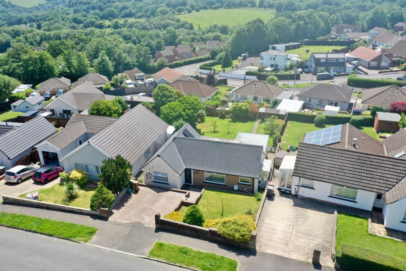 Highfield Road, Pontllanfraith, NP12