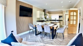 Lower Road, Elliots Town, NP24