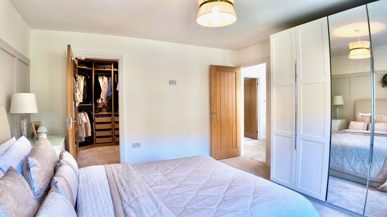 Lower Road, Elliots Town, NP24