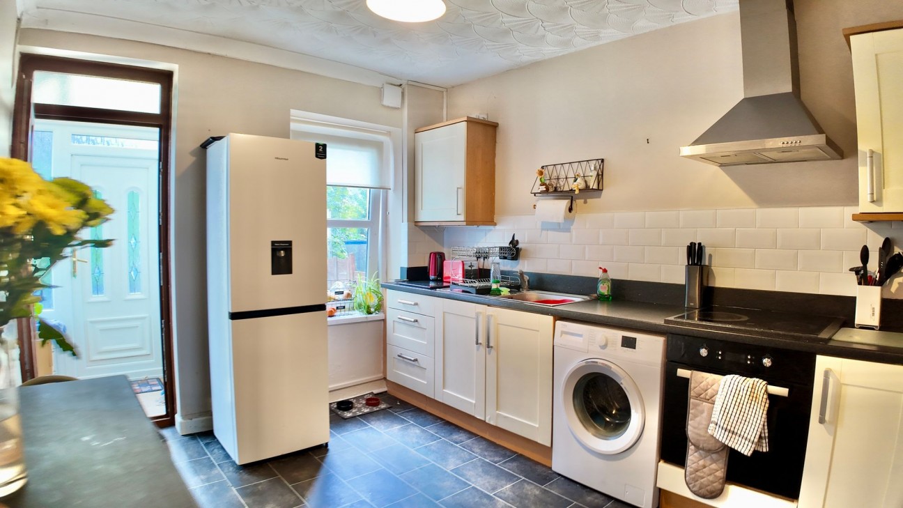 Windsor Avenue, Newbridge, NP11