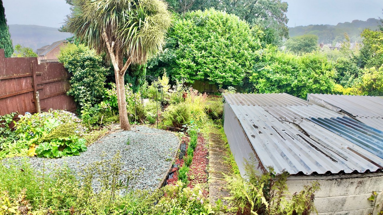 Windsor Avenue, Newbridge, NP11