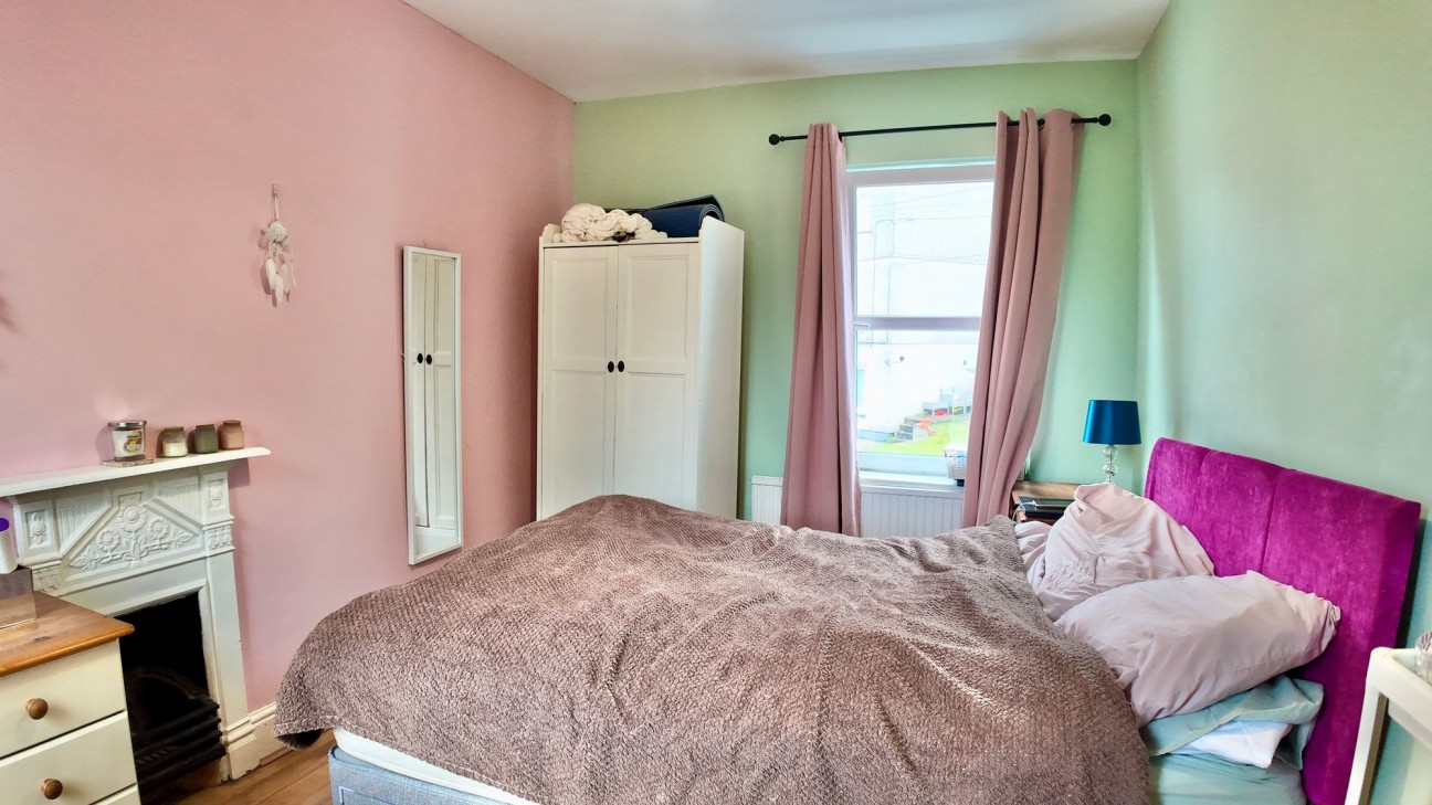 Windsor Avenue, Newbridge, NP11