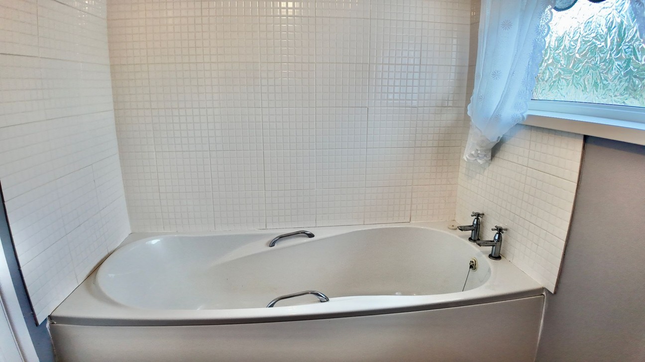 Castle Street, Fleur De Lis, NP12