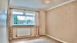 Castle Street, Fleur De Lis, NP12