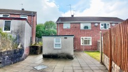 Castle Street, Fleur De Lis, NP12