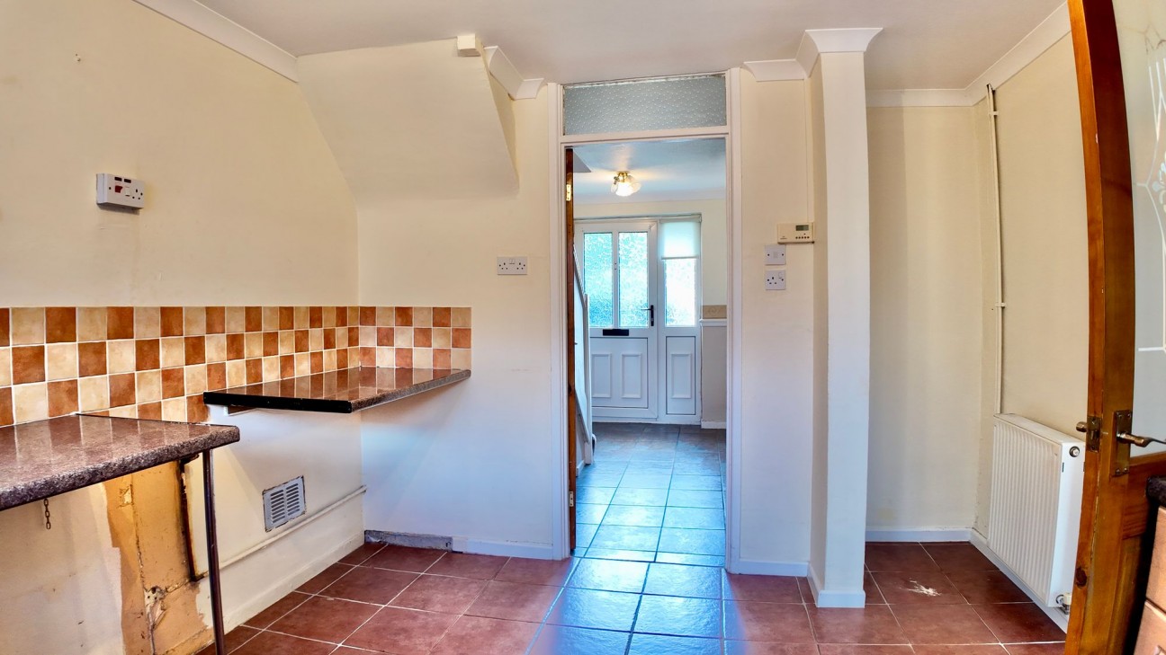 Castle Street, Fleur De Lis, NP12