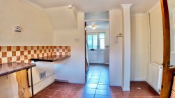 Castle Street, Fleur De Lis, NP12