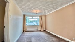 Castle Street, Fleur De Lis, NP12