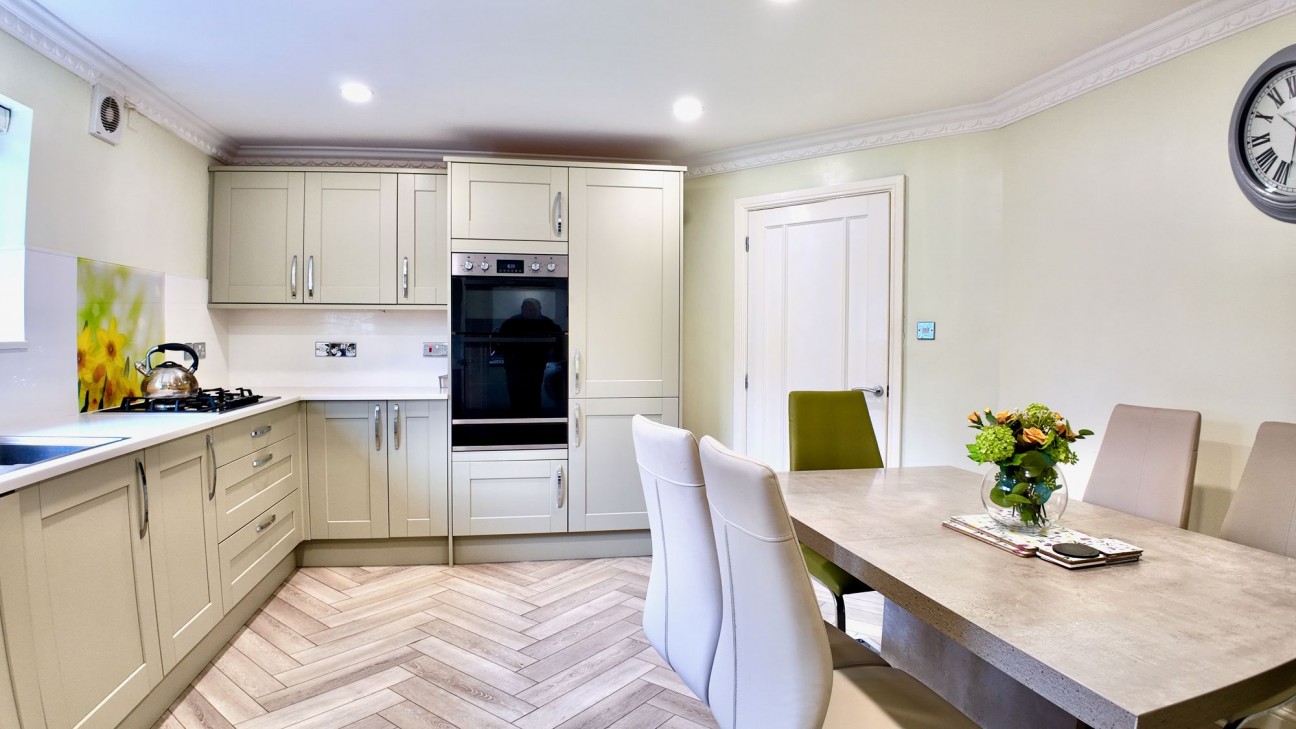 Cwmalsie Lane, Pontllanfraith, NP12