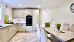 Cwmalsie Lane, Pontllanfraith, NP12