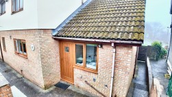 Cwmalsie Lane, Pontllanfraith, NP12