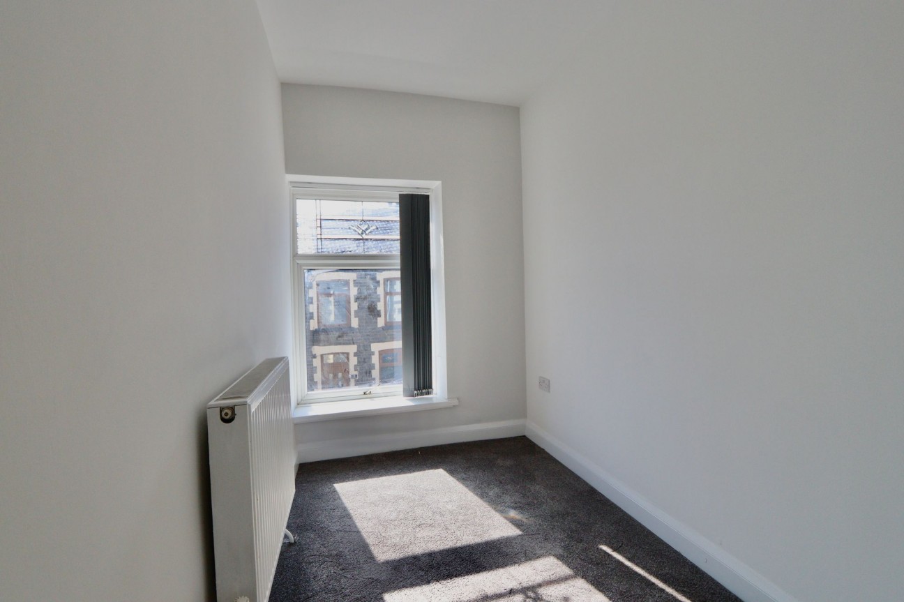 Ayron Street, Ferndale, CF43