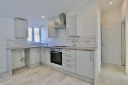 Ayron Street, Ferndale, CF43