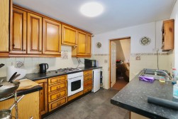 Pritchard Terrace, Fleur De Lis, NP12