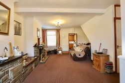 Pritchard Terrace, Fleur De Lis, NP12