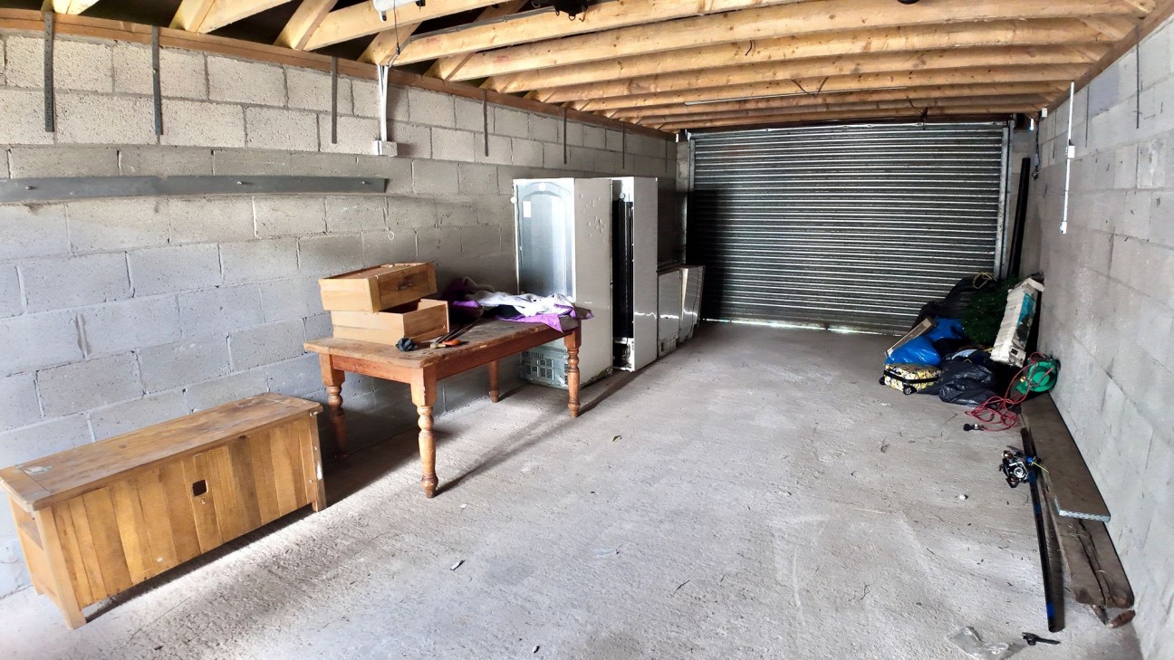 Bedwellty Road, Cefn Fforest, NP12
