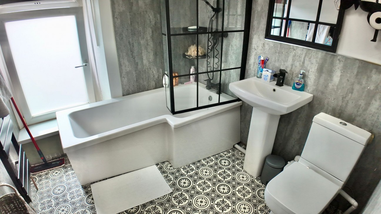 Herbert Street, Brithdir, NP24